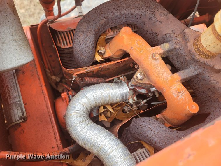 image for item MH9590 Ditch Witch V30  trencher