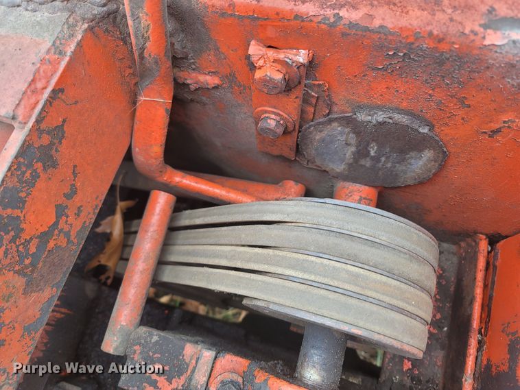 image for item MH9590 Ditch Witch V30  trencher