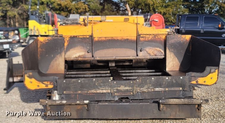 image for item MH9604 2006 LeeBoy 8515R  paver