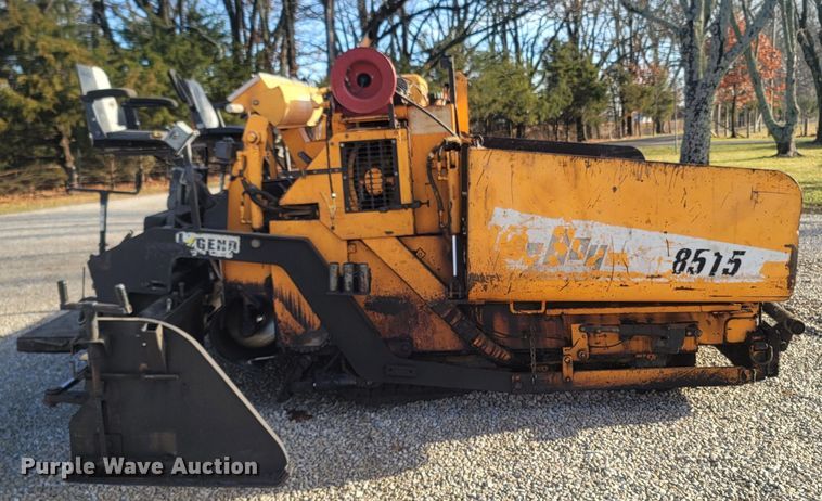 image for item MH9604 2006 LeeBoy 8515R  paver