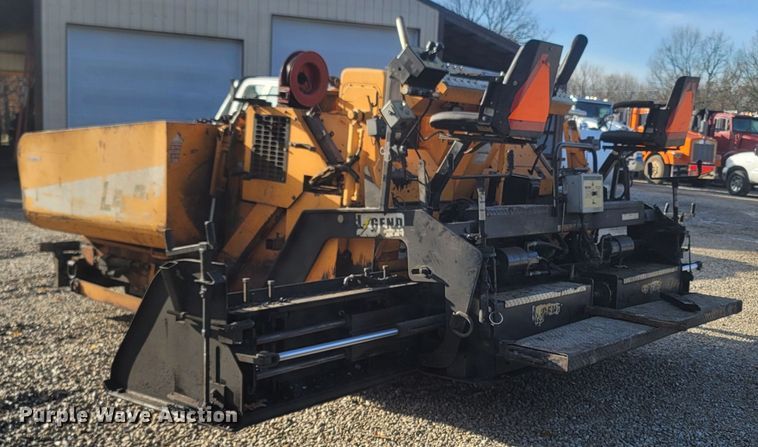 image for item MH9604 2006 LeeBoy 8515R  paver