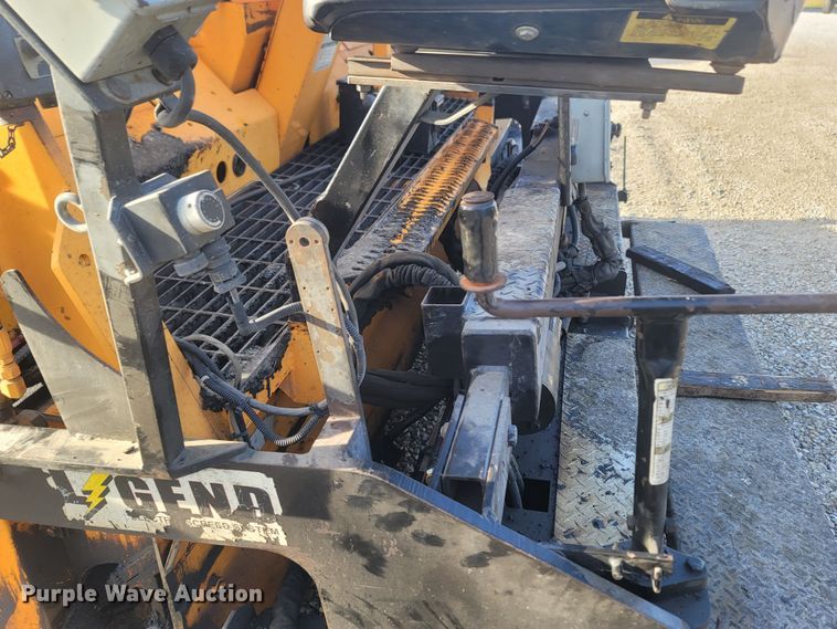 image for item MH9604 2006 LeeBoy 8515R  paver