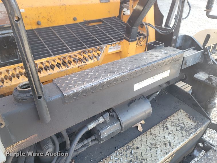 image for item MH9604 2006 LeeBoy 8515R  paver