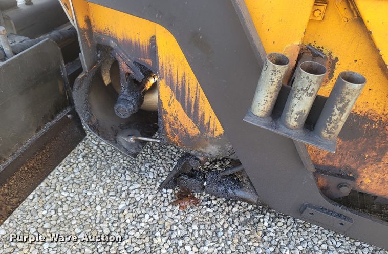 image for item MH9604 2006 LeeBoy 8515R  paver