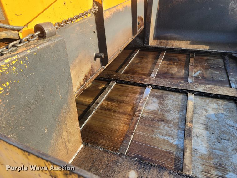 image for item MH9604 2006 LeeBoy 8515R  paver