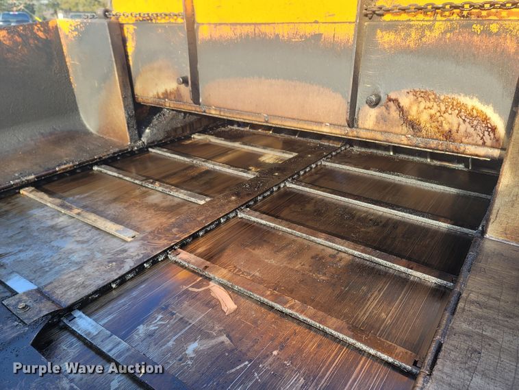 image for item MH9604 2006 LeeBoy 8515R  paver