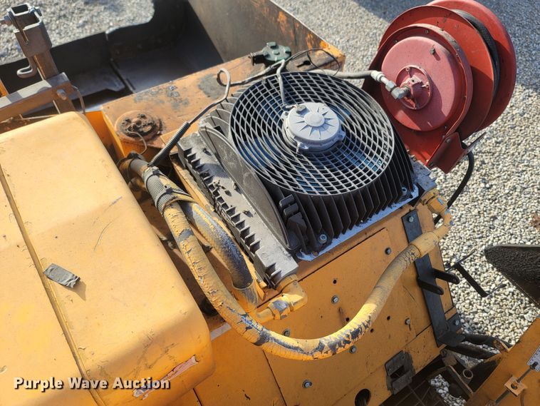 image for item MH9604 2006 LeeBoy 8515R  paver