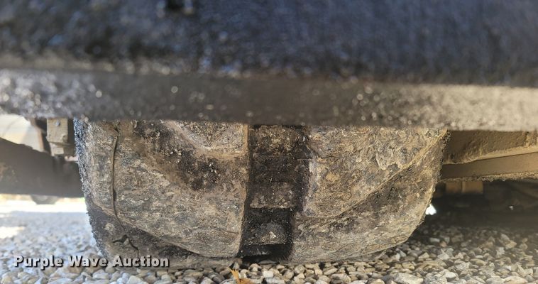 image for item MH9604 2006 LeeBoy 8515R  paver