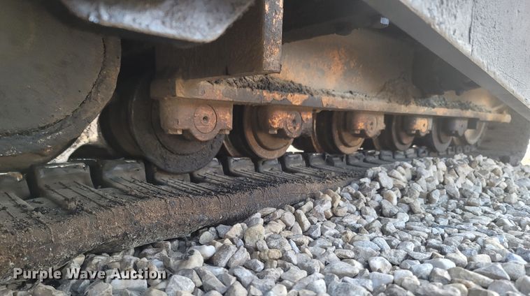 image for item MH9604 2006 LeeBoy 8515R  paver