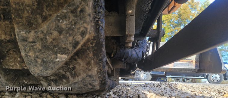 image for item MH9604 2006 LeeBoy 8515R  paver