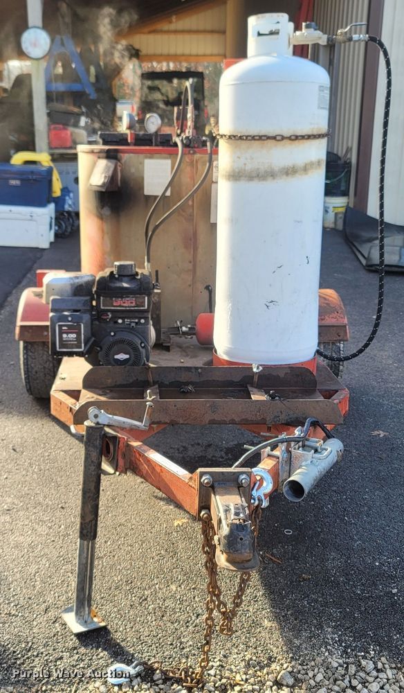 image for item MH9606 1996 Crafco EZ-Pour  melter applicator