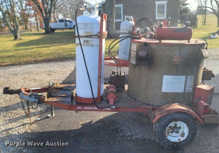 image for item MH9606 1996 Crafco EZ-Pour  melter applicator