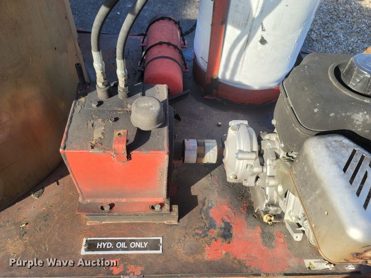 image for item MH9606 1996 Crafco EZ-Pour  melter applicator