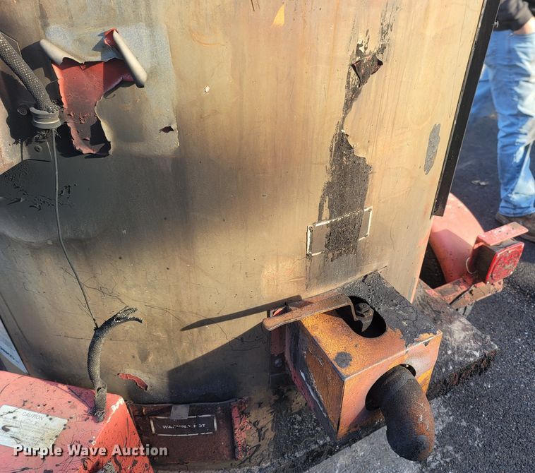 image for item MH9606 1996 Crafco EZ-Pour  melter applicator