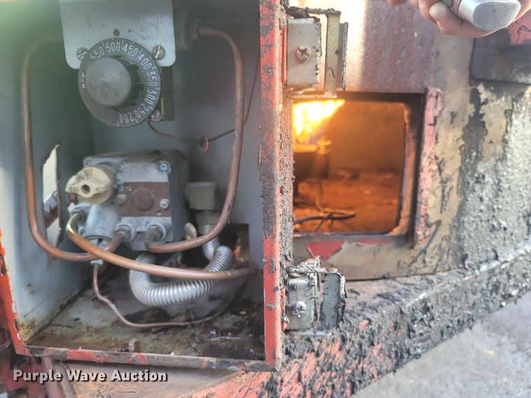 image for item MH9606 1996 Crafco EZ-Pour  melter applicator