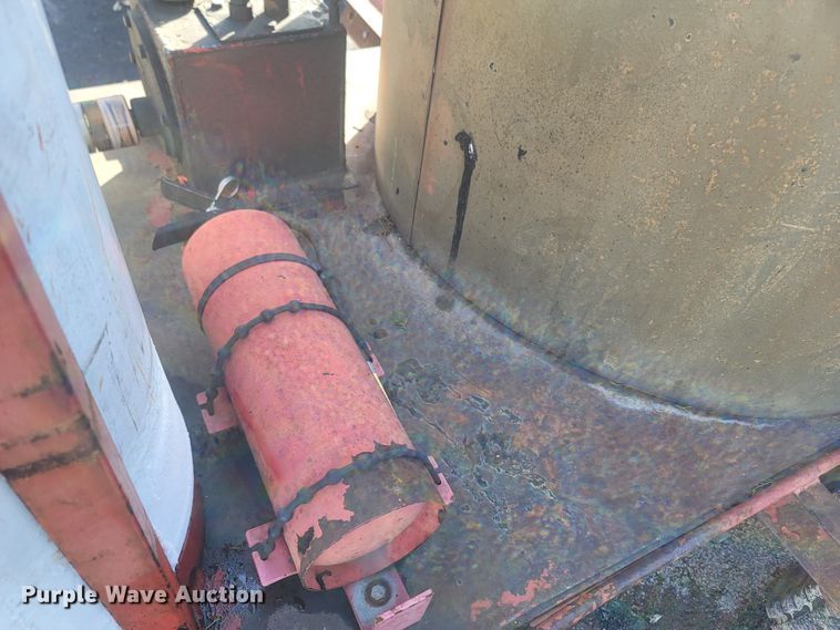 image for item MH9606 1996 Crafco EZ-Pour  melter applicator