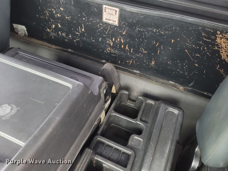 image for item MH9610 2000 Chevrolet T8500  bucket truck