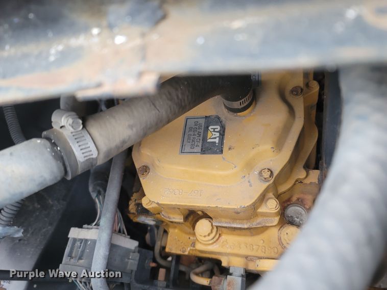 image for item MH9610 2000 Chevrolet T8500  bucket truck