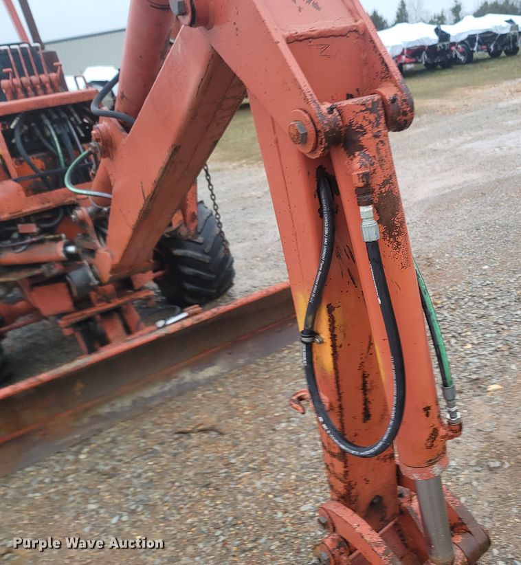 image for item MH9614 1981 Ditch Witch 4010DD  trencher
