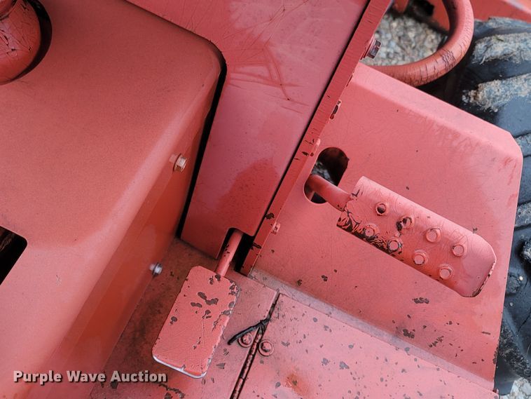 image for item MH9614 1981 Ditch Witch 4010DD  trencher