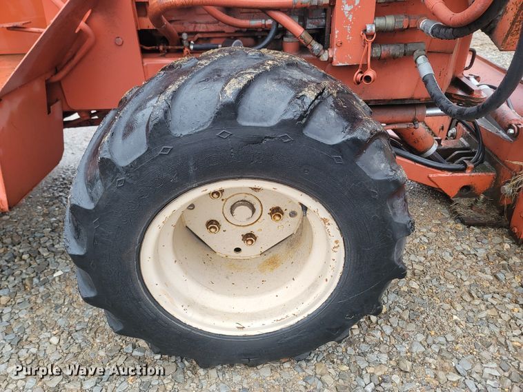 image for item MH9614 1981 Ditch Witch 4010DD  trencher