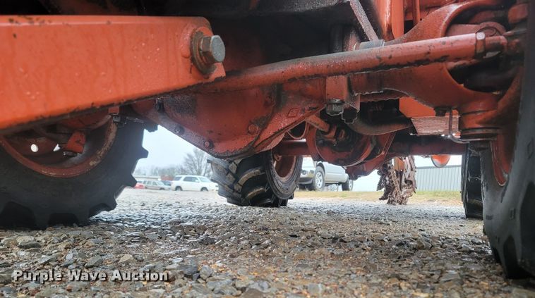 image for item MH9614 1981 Ditch Witch 4010DD  trencher