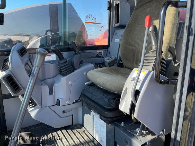 image for item MI9589 2014 Kubota KX080-4  mini excavator