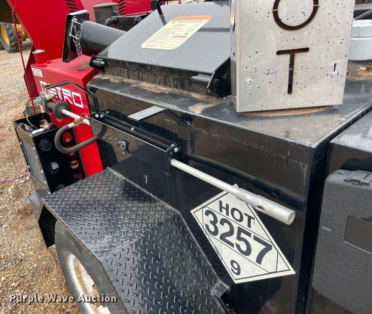 image for item MI9591 2010 Metro 165  crack sealer