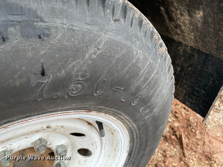 image for item MI9591 2010 Metro 165  crack sealer