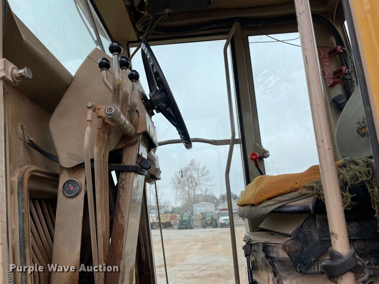 image for item MI9592 1993 John Deere 670B  motor grader