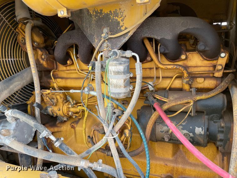 image for item MI9592 1993 John Deere 670B  motor grader