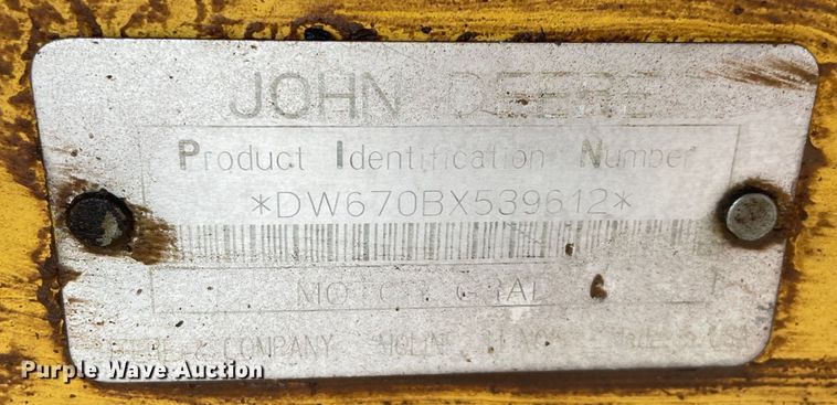 image for item MI9592 1993 John Deere 670B  motor grader