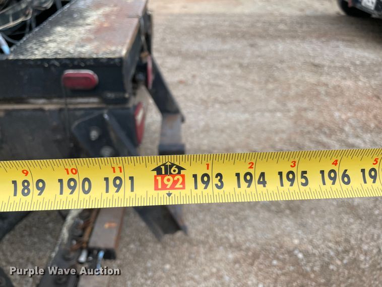 image for item MI9595 1997 International 4700  oil distributor truck