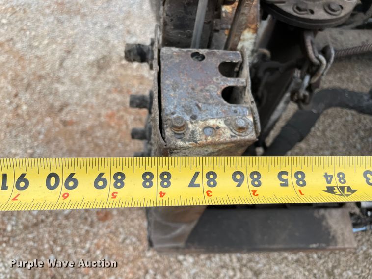 image for item MI9595 1997 International 4700  oil distributor truck