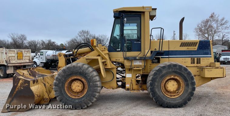 image for item MI9597 1993 Komatsu WA380-1  wheel loader
