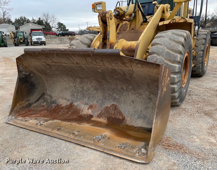 image for item MI9597 1993 Komatsu WA380-1  wheel loader