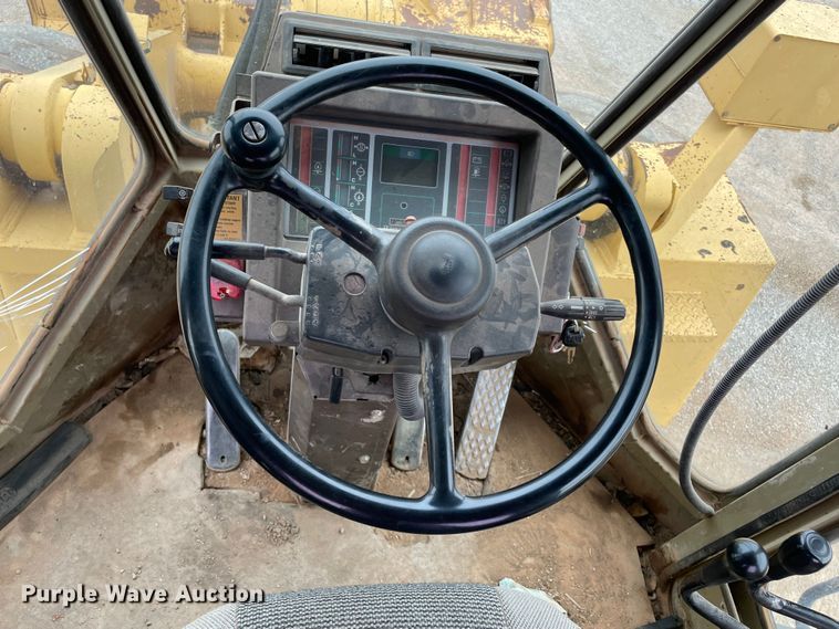 image for item MI9597 1993 Komatsu WA380-1  wheel loader