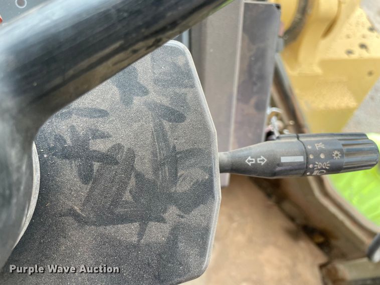 image for item MI9597 1993 Komatsu WA380-1  wheel loader