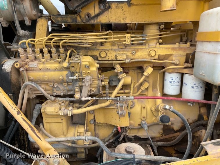 image for item MI9597 1993 Komatsu WA380-1  wheel loader