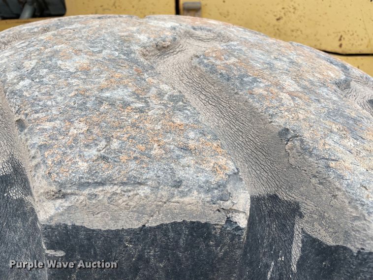 image for item MI9597 1993 Komatsu WA380-1  wheel loader