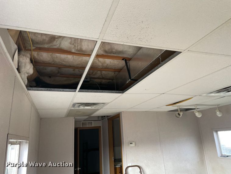 image for item MI9627 Oilfield doghouse