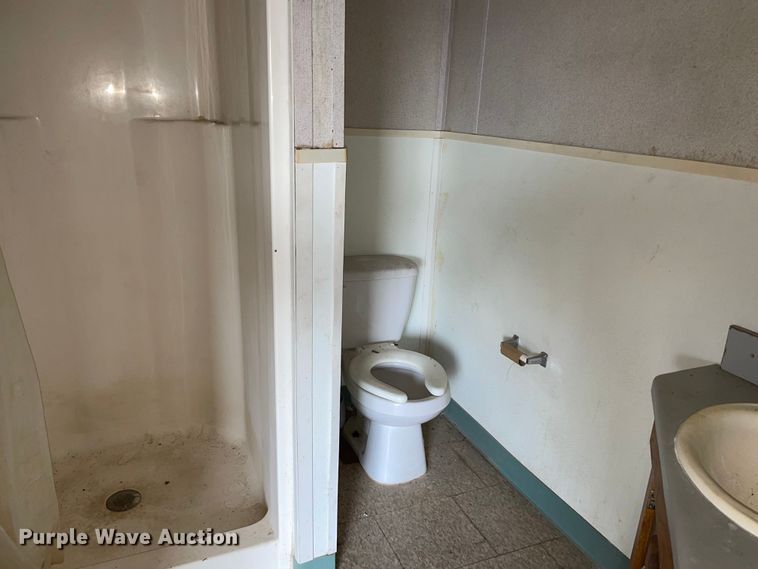 image for item MI9627 Oilfield doghouse