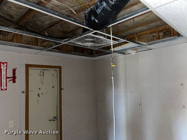 image for item MI9627 Oilfield doghouse