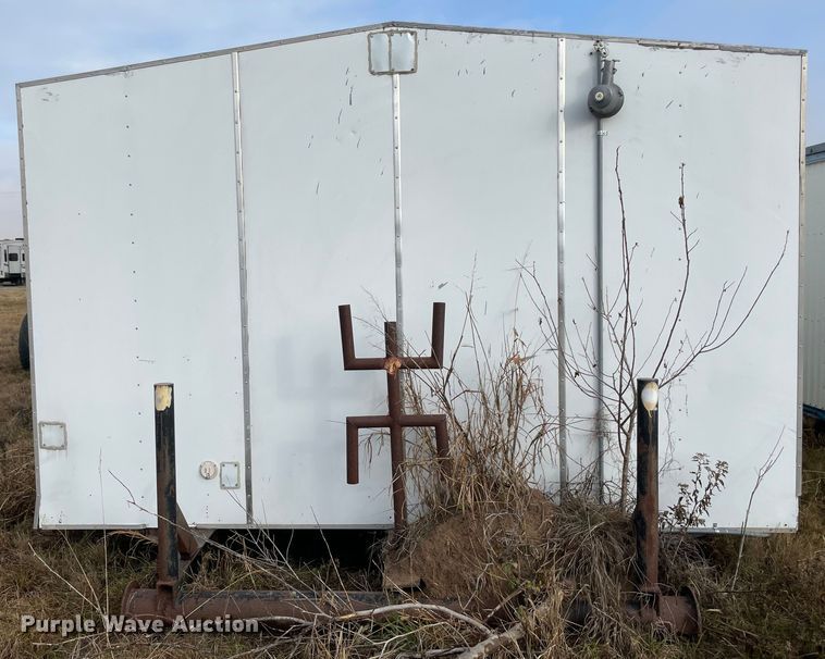 image for item MI9629 Oilfield doghouse