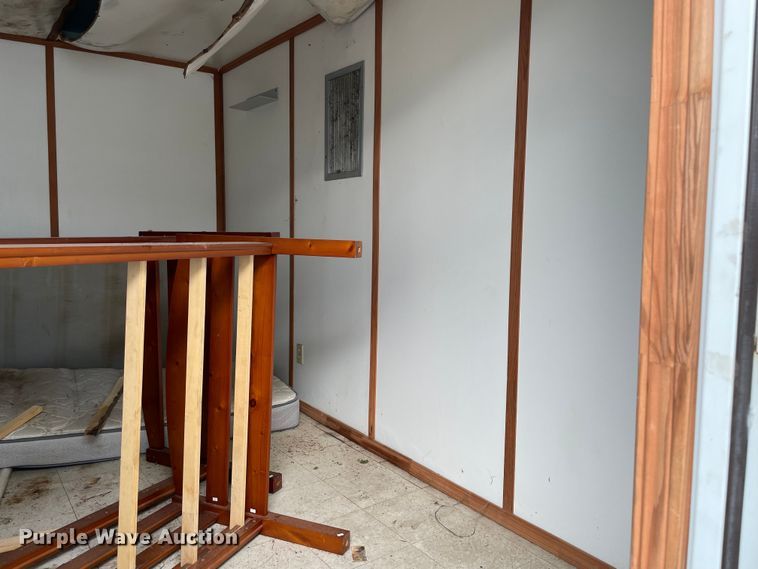 image for item MI9629 Oilfield doghouse