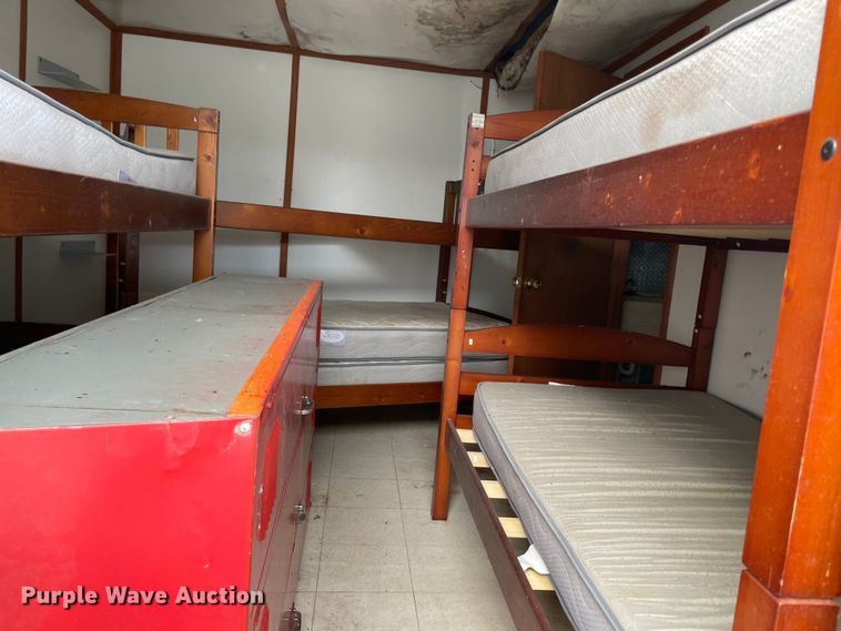 image for item MI9629 Oilfield doghouse