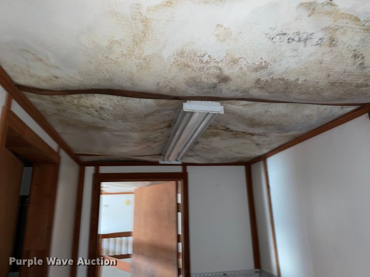 image for item MI9629 Oilfield doghouse