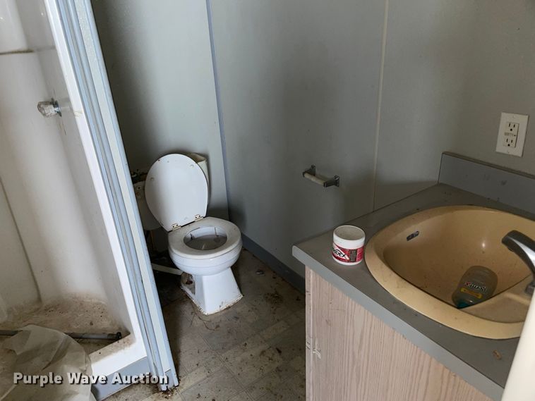 image for item MI9630 Oilfield doghouse