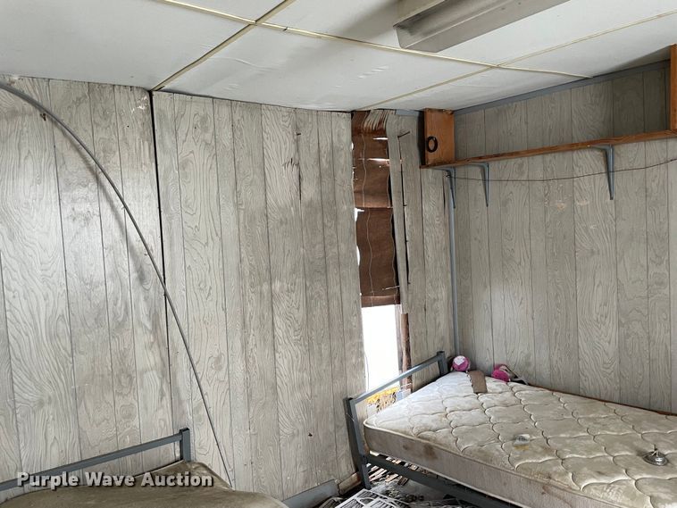 image for item MI9630 Oilfield doghouse