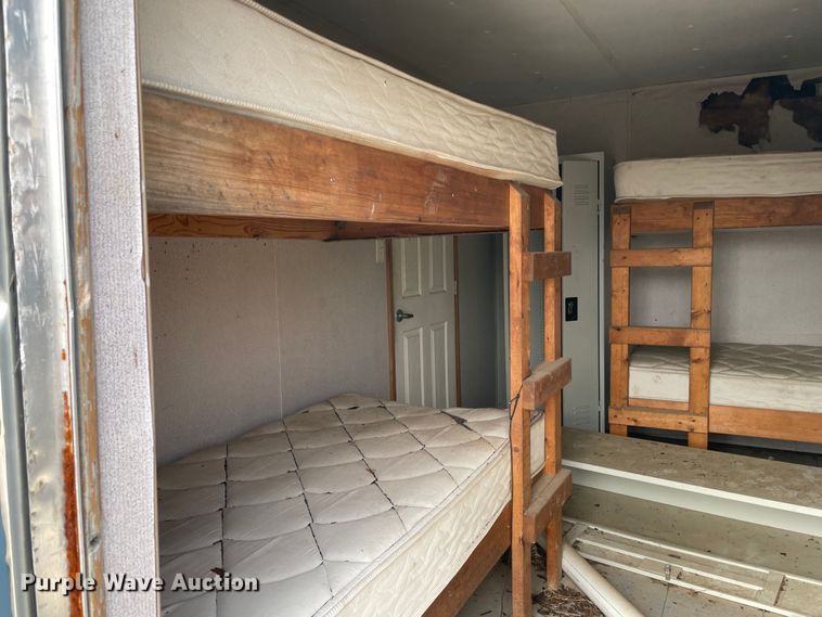 image for item MI9631 Oilfield doghouse